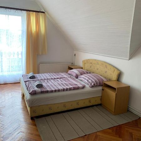 Appartement Kriszta Apartmanhaz à Balatonlelle Extérieur photo