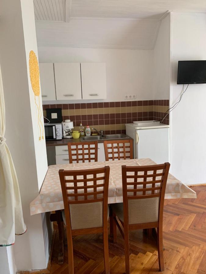Appartement Kriszta Apartmanhaz à Balatonlelle Extérieur photo