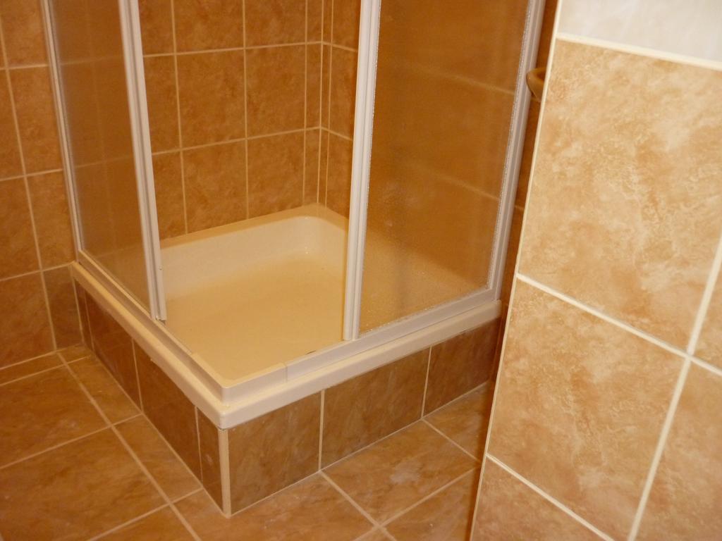 Appartement Kriszta Apartmanhaz à Balatonlelle Extérieur photo