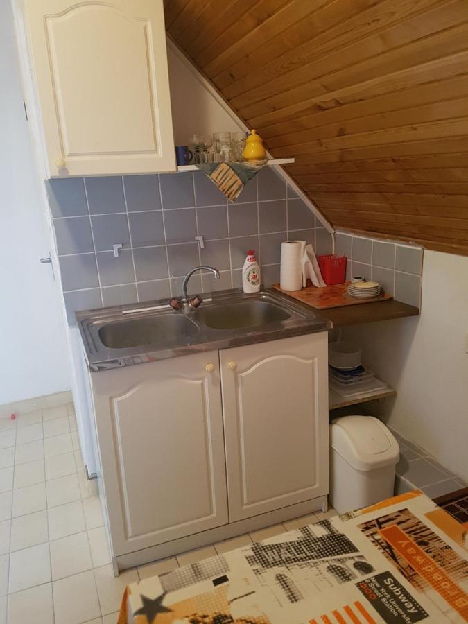 Appartement Kriszta Apartmanhaz à Balatonlelle Extérieur photo